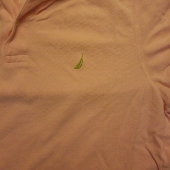 Nautica shirt!! - Picture 2 of 2